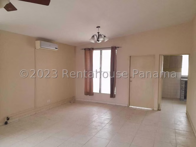Venta de Casa en Casa Brisas del Golf KC