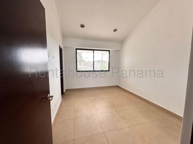 Venta de Casa en Paseo del Norte Olympus KC
