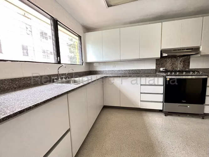 RR VENTA DE APARTAMENTO EN MARBELLA PH PRINCESS - Imagen 4