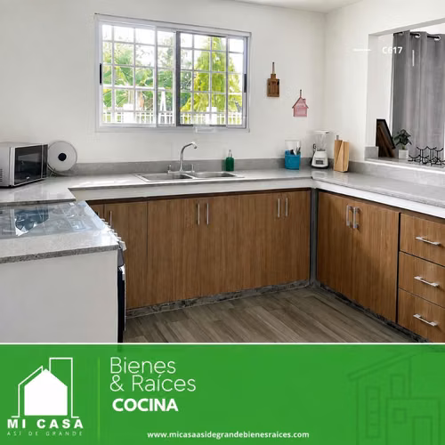 Se vende Casa con Piscina - Pueblo Nuevo, Penonomé, Coclé.