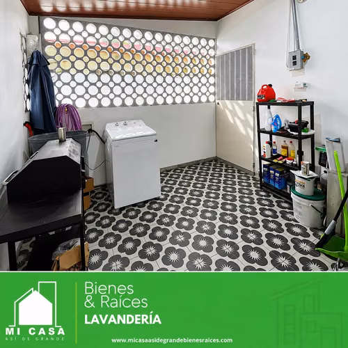 Se vende Casa con Piscina - Pueblo Nuevo, Penonomé, Coclé.