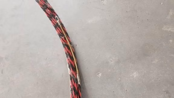 Cinta de Alambrar Profesional 30 m x 6 mm – Fuerte y Flexible