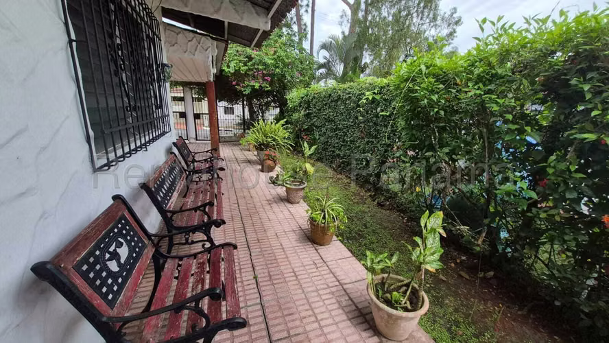 Venta de Casa en Villa de Las Fuentes*