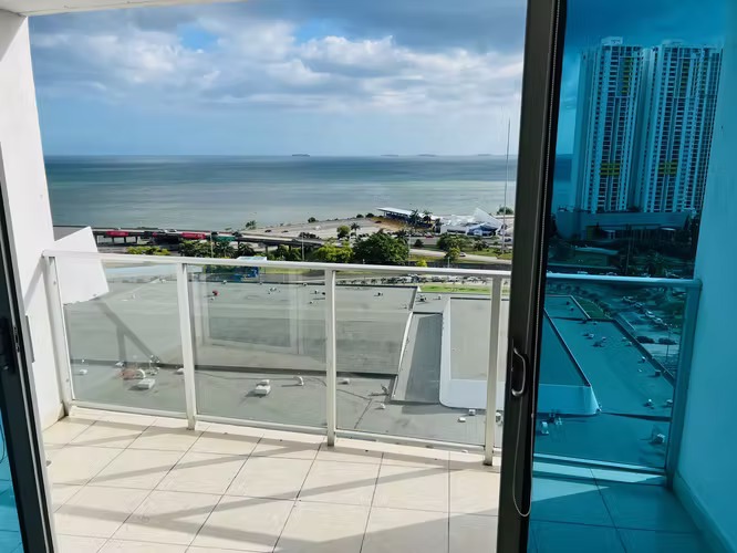 VENDO APARTAMENTO EN SAN FRANCISCO, 124M2, 2 RECAMARAS, CON VISTA AL MAR.