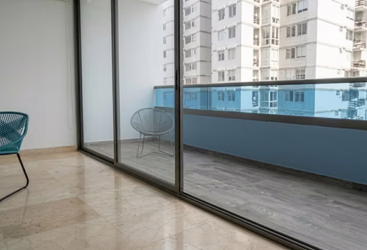 Apartamento en Punta Paitilla I amoblado I 2 Rec I con balcón y vista al mar - Imagen 2
