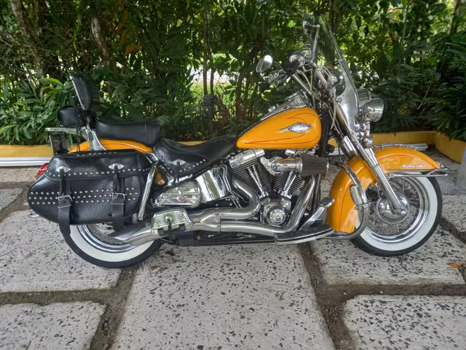 VENDO HARLEY DAVIDSON SOFTAIL HERITAGE CLASIC