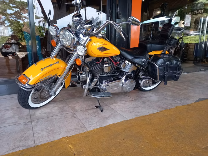 VENDO HARLEY DAVIDSON SOFTAIL HERITAGE CLASIC
