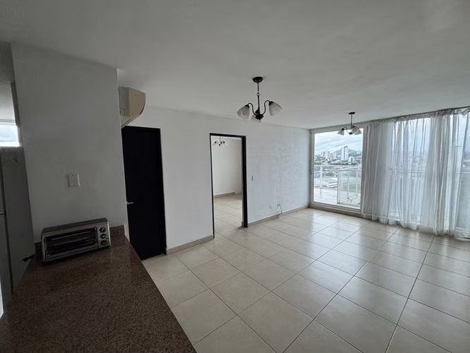 SE VENDE $112,000 EN LA LOMA