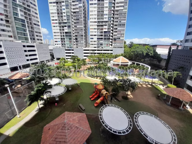 VENTA DE APARTAMENTO EN TRANSISTMICA*