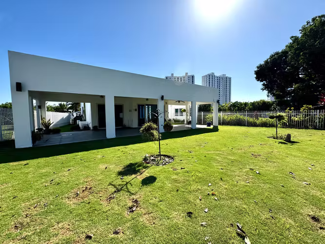 Beach House with Private Pool in Playa Blanca, Panama