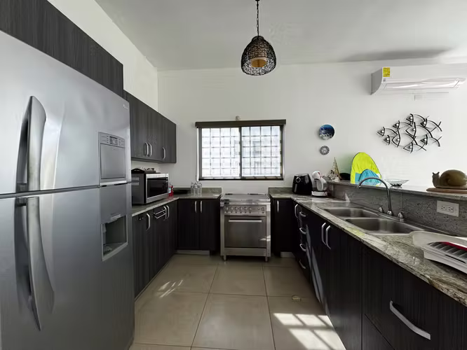 Casa de Playa con Piscina Privada en Playa Blanca, Panama - Imagen 5