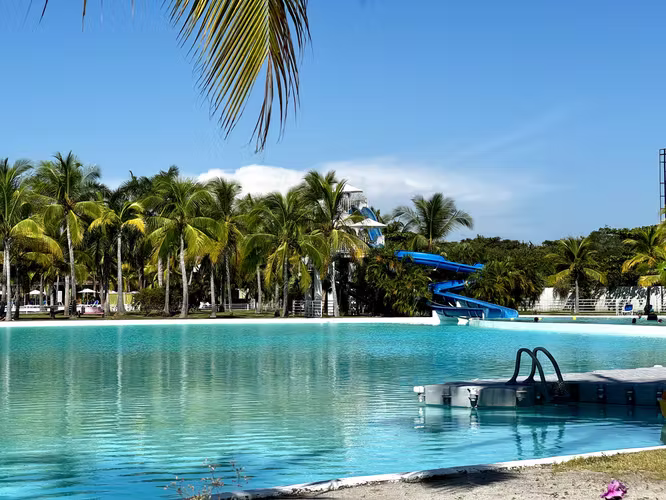 Casa de Playa con Piscina Privada en Playa Blanca, Panama - Imagen 18