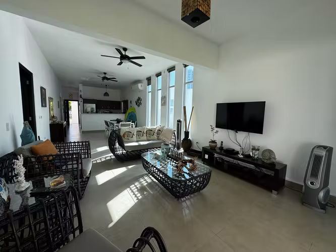 Casa de Playa con Piscina Privada en Playa Blanca, Panama - Imagen 3
