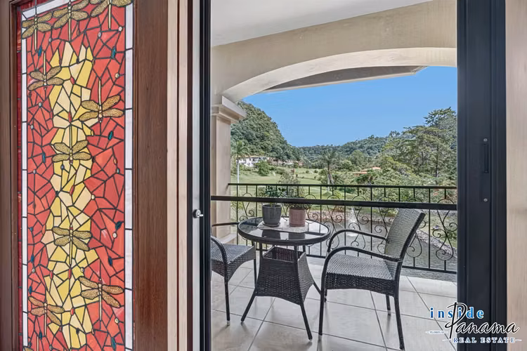 Exclusivo Condominio en Tercer Piso en Valle Escondido Boquete Panamá