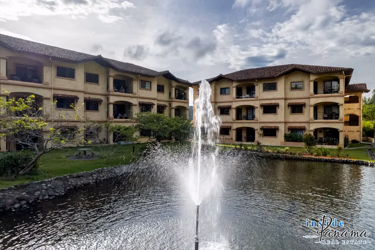 Exclusivo Condominio en Tercer Piso en Valle Escondido Boquete Panamá
