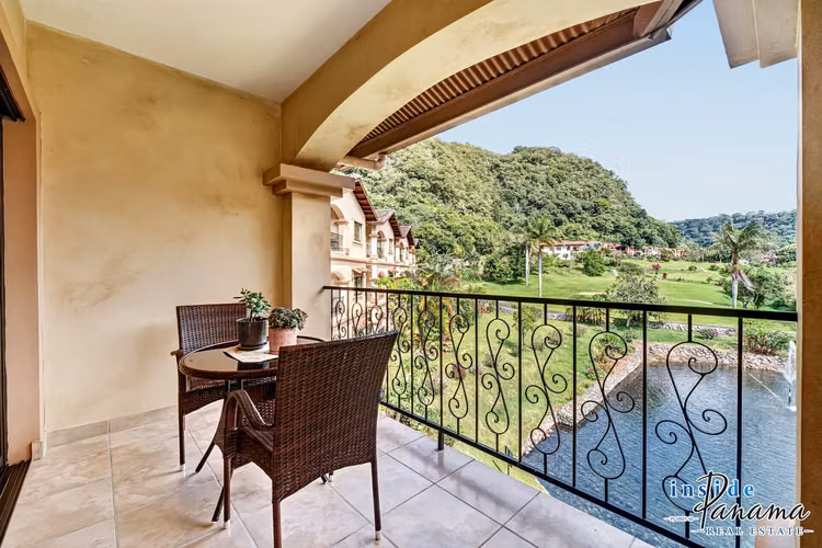 Exclusivo Condominio en Tercer Piso en Valle Escondido Boquete Panamá