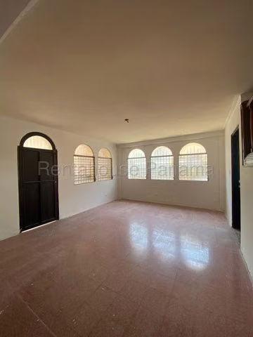 Venta Casa en Betania IH27-596