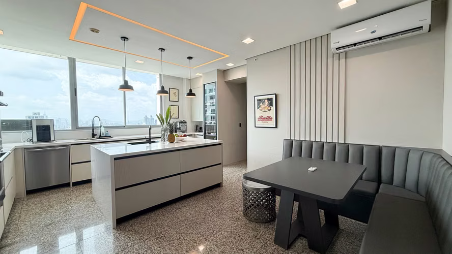 Apartamento en Allure at the Park con Balcón Envolvente y Vistas al Parque - Imagen 3