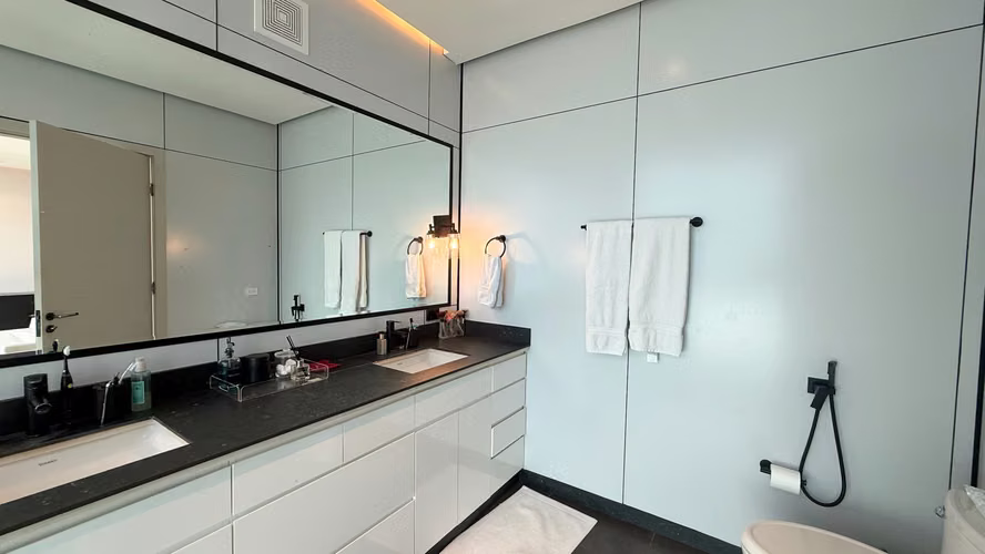 Apartamento en Allure at the Park con Balcón Envolvente y Vistas al Parque - Imagen 12