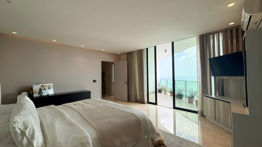 Apartamento en Allure at the Park con Balcón Envolvente y Vistas al Parque - Imagen 11