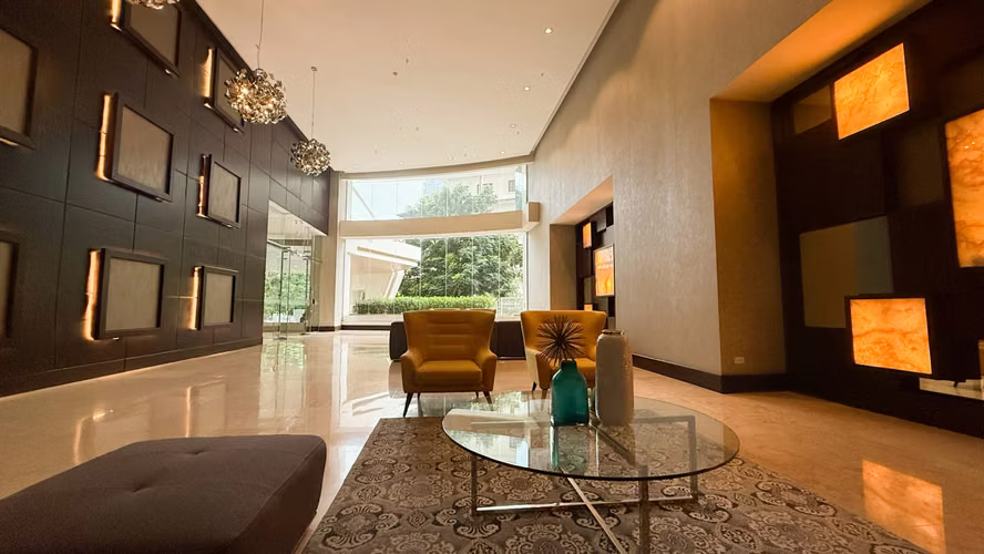 Apartamento en Allure at the Park con Balcón Envolvente y Vistas al Parque - Imagen 15