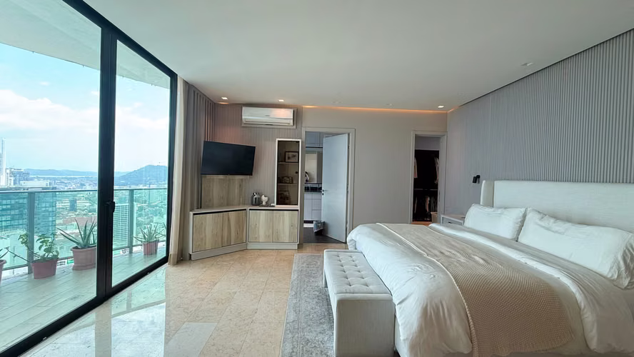 Apartamento en Allure at the Park con Balcón Envolvente y Vistas al Parque - Imagen 4
