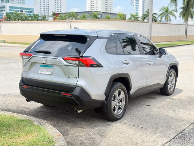 Toyota Rav4 2021 a solo $18,900