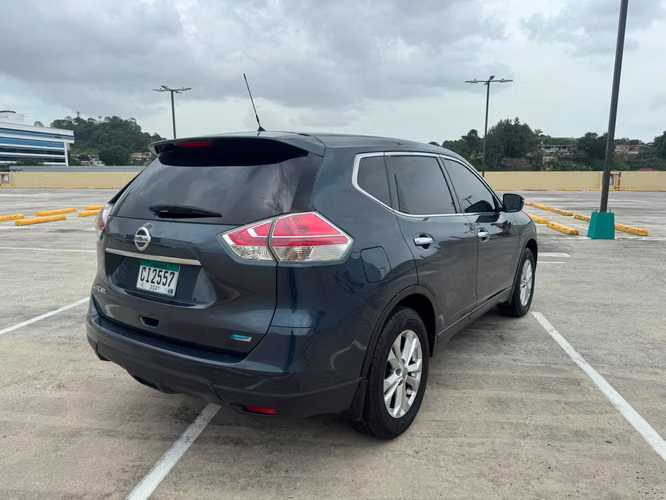 NISSAN X-TRAIL 2017 8,900.00$ - Imagen 4