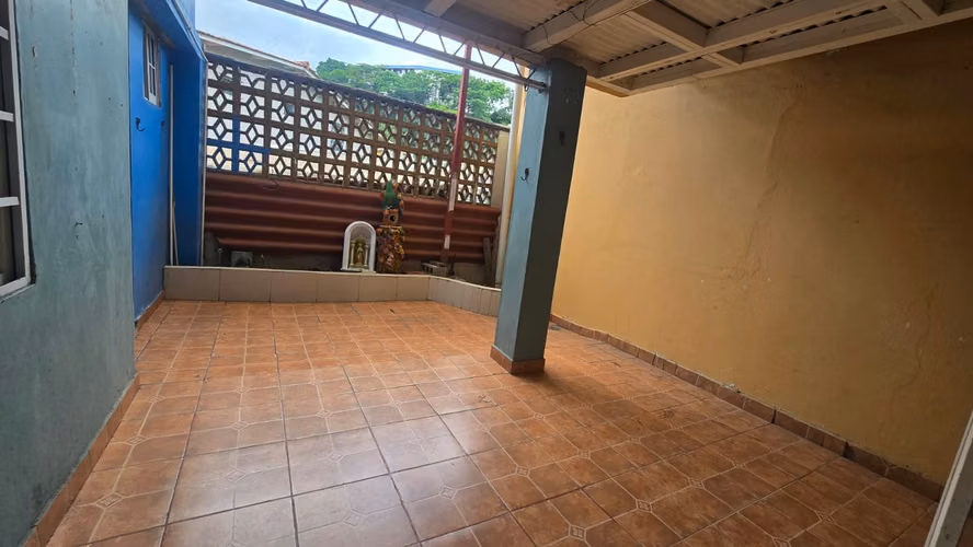 NC138 VENDO AMPLIA CASA  EN CONDADO DEL REY - Imagen 7
