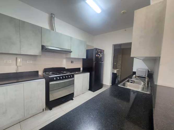 Mudanza inmediata Apartamento Amoblado  de 112 m² - Imagen 8