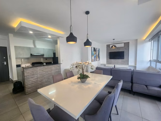 Mudanza inmediata Apartamento Amoblado  de 112 m²