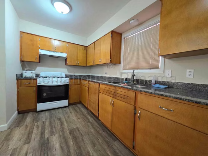 Se Vende Apartamento en Clayton LA27-1846