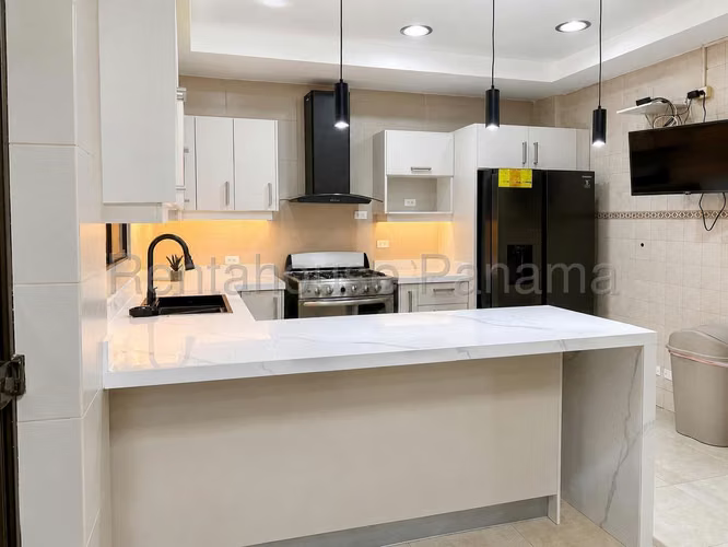 Linda Casa en Venta Ancon - 27YCG1873