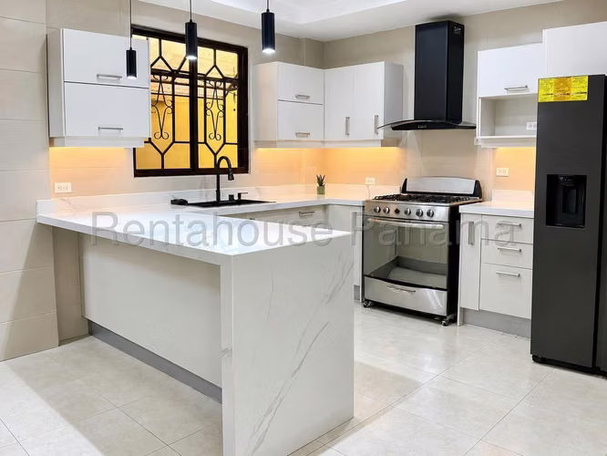 Linda Casa en Venta Ancon - 27YCG1873