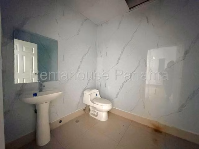 Local Comercial en Alquiler – Av. José Agustín Arango, Juan Díaz-
