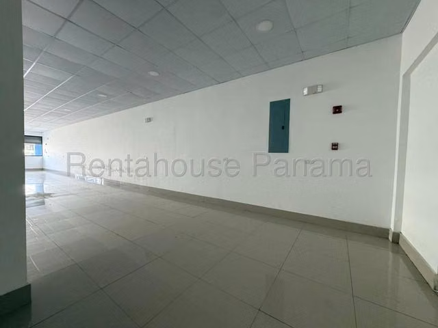 Local Comercial en Alquiler – Av. José Agustín Arango, Juan Díaz-
