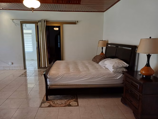 VENDO/ALQUILO CASA EN LA PERLA (GANGA Por debajo del avaluó)