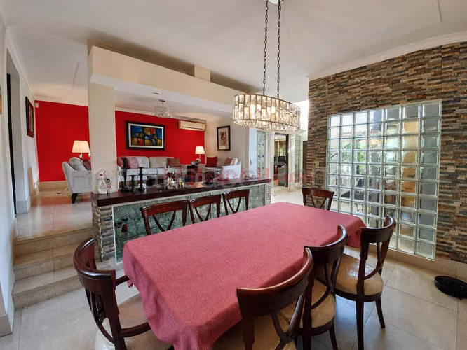 Venta Casa Las Cumbres - YD