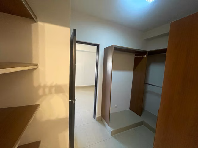 VENTA – APARTAMENTO EN EMBASSY VILLAGE  - Imagen 4