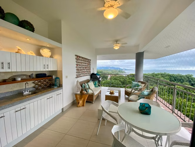 Punta Barco – Vista al Mar – 218mts2 – 445,000