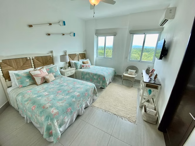 Punta Barco – Vista al Mar – 218mts2 – 445,000