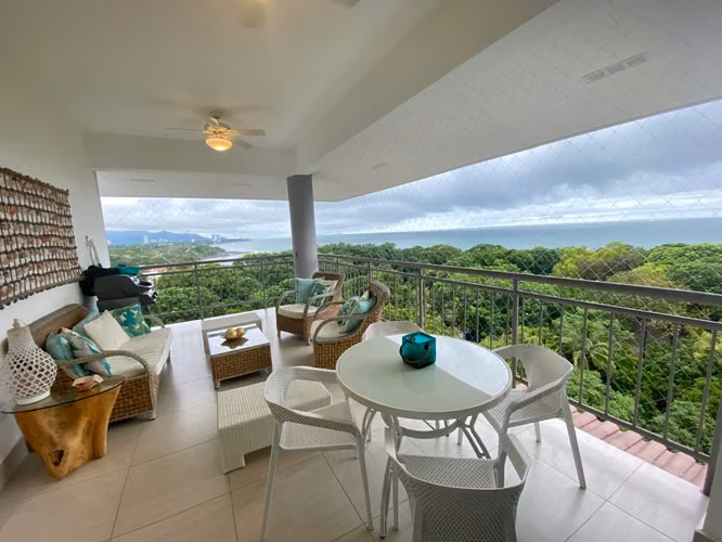 Punta Barco – Vista al Mar – 218mts2 – 445,000