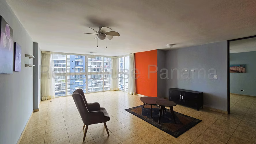 Céntrico Apartamento en Venta en Vía Transístmica 27PPM1810 - Imagen 2