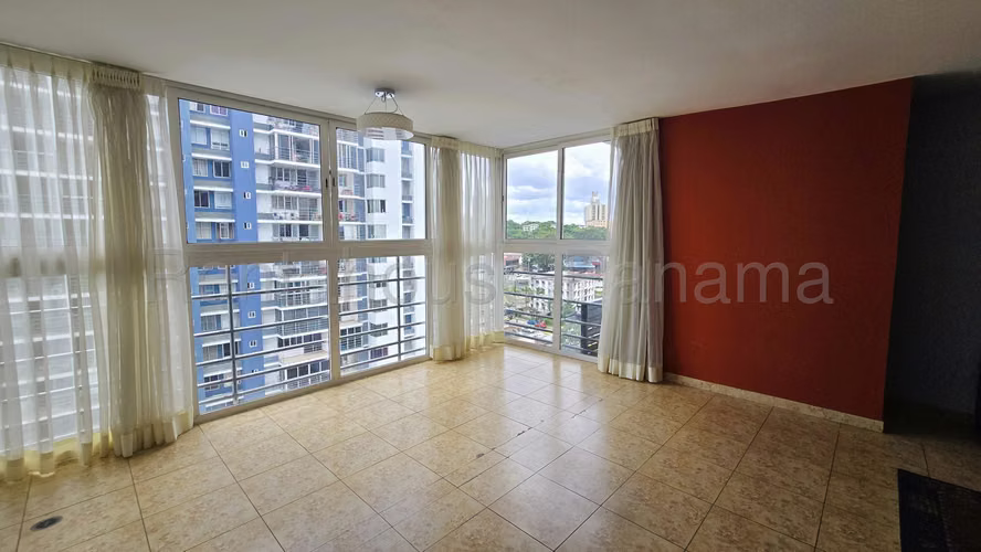 Céntrico Apartamento en Venta en Vía Transístmica 27PPM1810