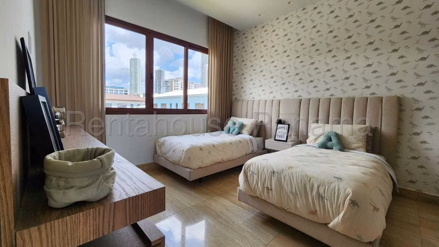 Espectacular Casa en Venta en Santa María 27PPM1835