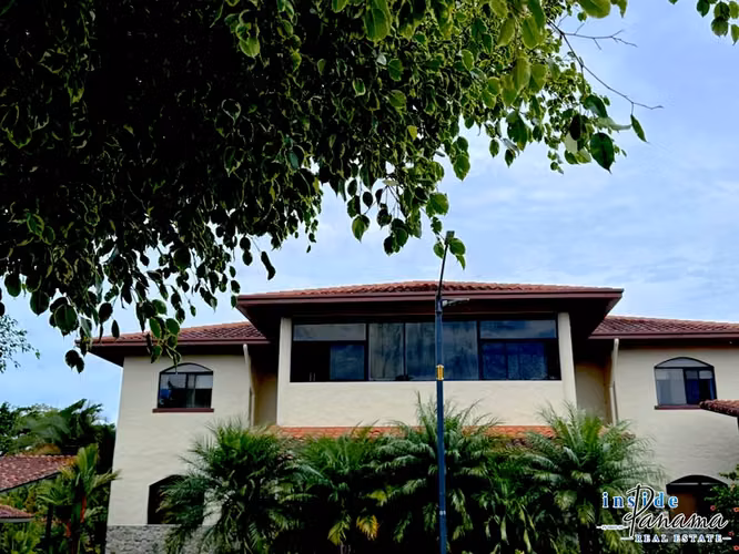 Apartamento de 2 Recámaras en Los Molinos Boquete