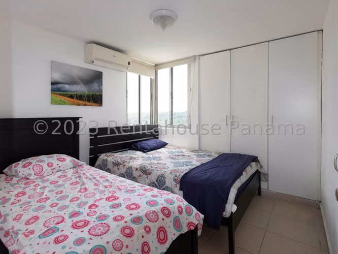 Apartamento en Venta en Villa de las Fuentes 27AECC1828