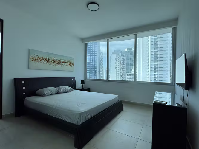 Alquilo Apartamento frente al mar en Avenida Balboa - Imagen 10