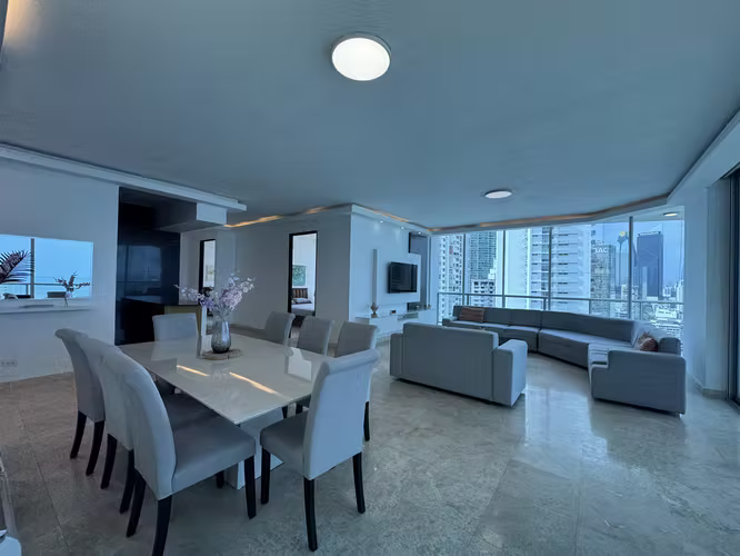 Alquilo Apartamento frente al mar en Avenida Balboa - Imagen 4