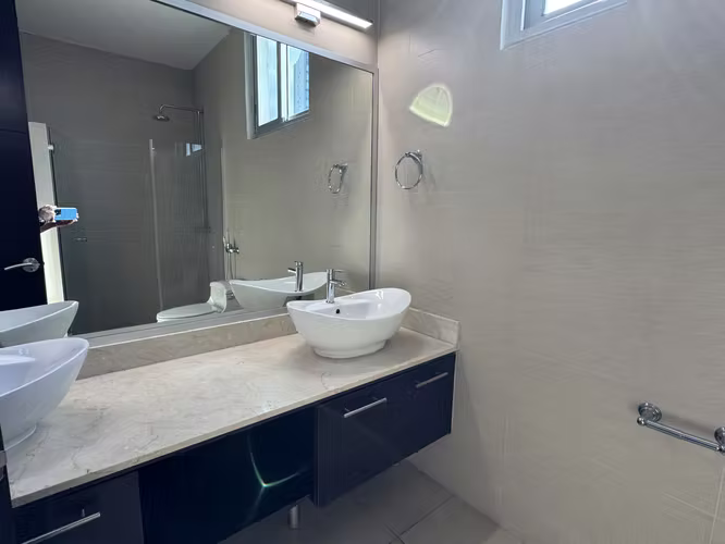 Alquilo Apartamento frente al mar en Avenida Balboa - Imagen 12